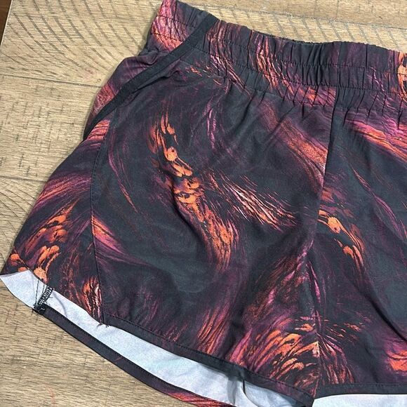 NWOT  Xersion running shorts size small - Picture 2 of 9